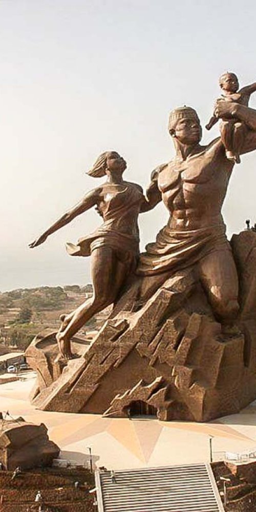 Luxury chauffeur driving in Dakar