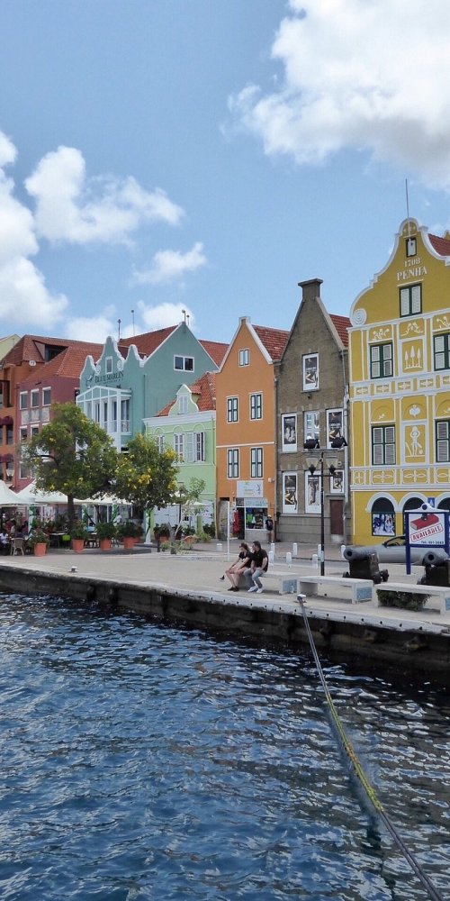 Luxury vehicle in Willemstad, CW