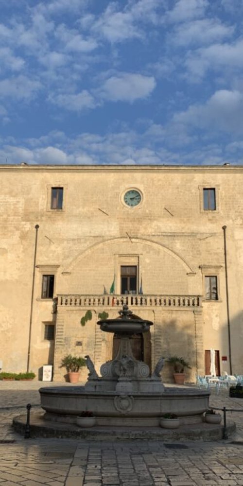 Luxury vehicle interior featured in Latiano