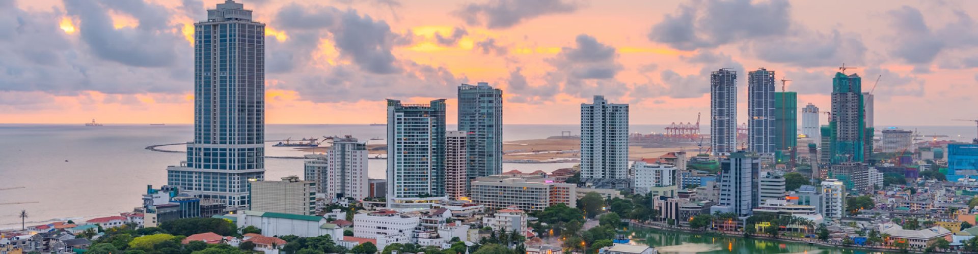 Luxury limousine in Colombo
