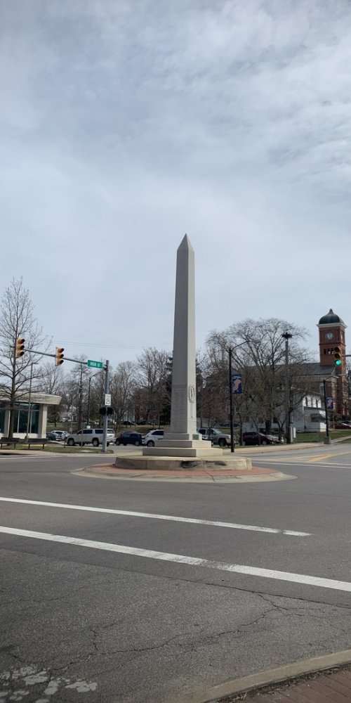 Luxury limousine in Mount Gilead