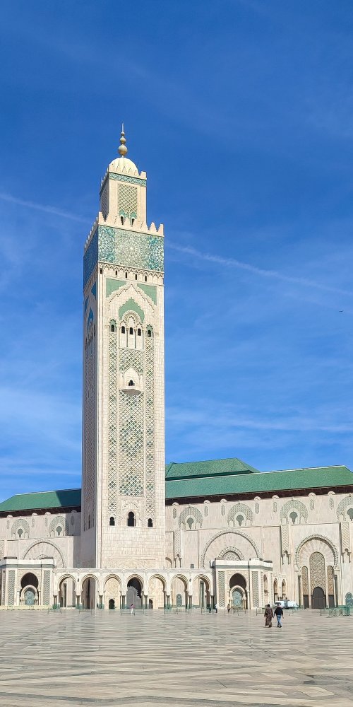 Luxury chauffeur service in Casablanca, MA