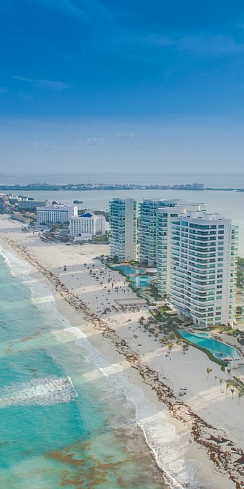 Luxury vehicle interior in Cancún