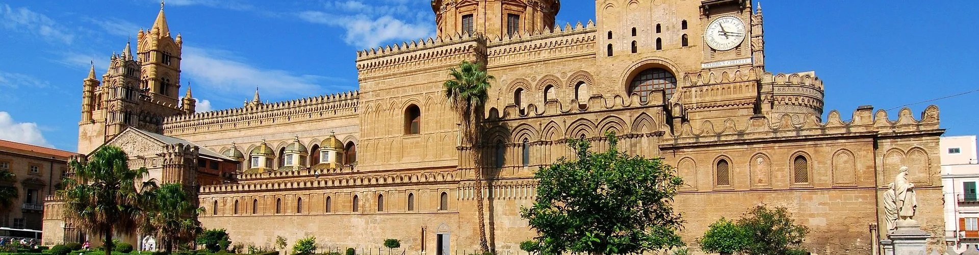 Luxurious ride in Palermo at sunset