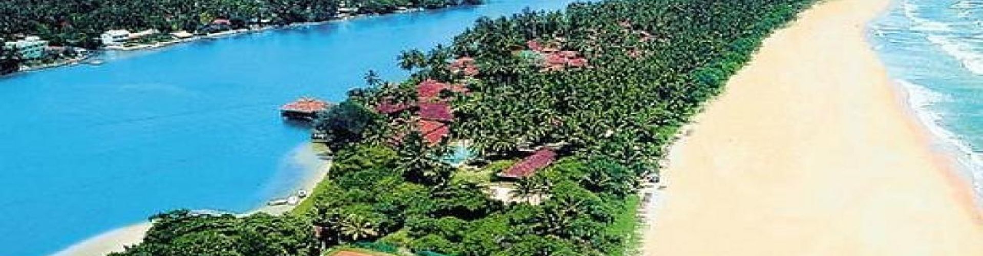 Luxury limousine by the Bentota coast